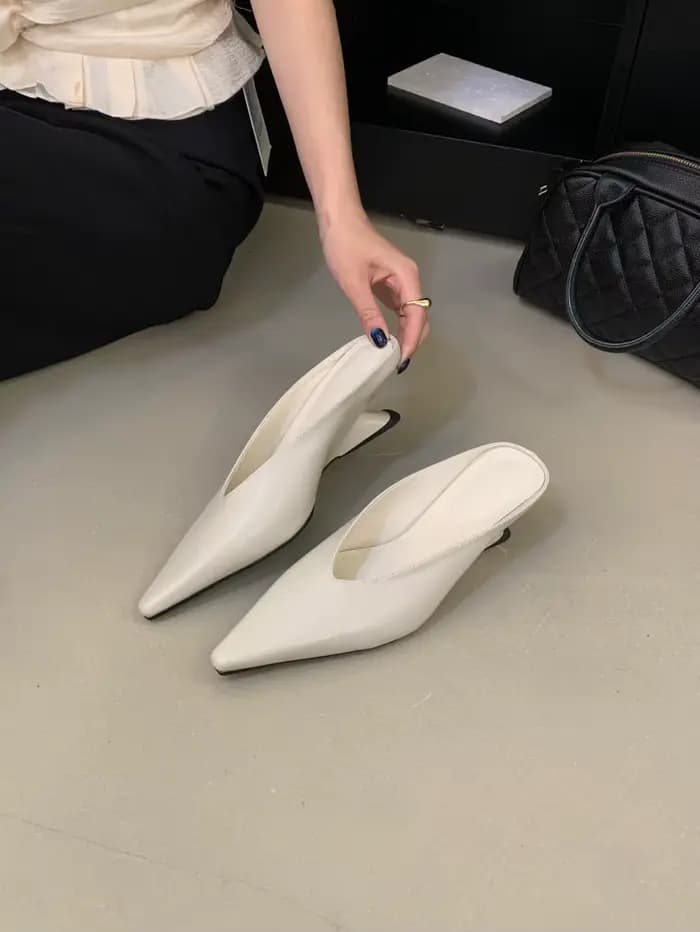 Mules en cuir véritable pour femme, sandales semi-couvertes à bout pointu, nouvelle collection été, 