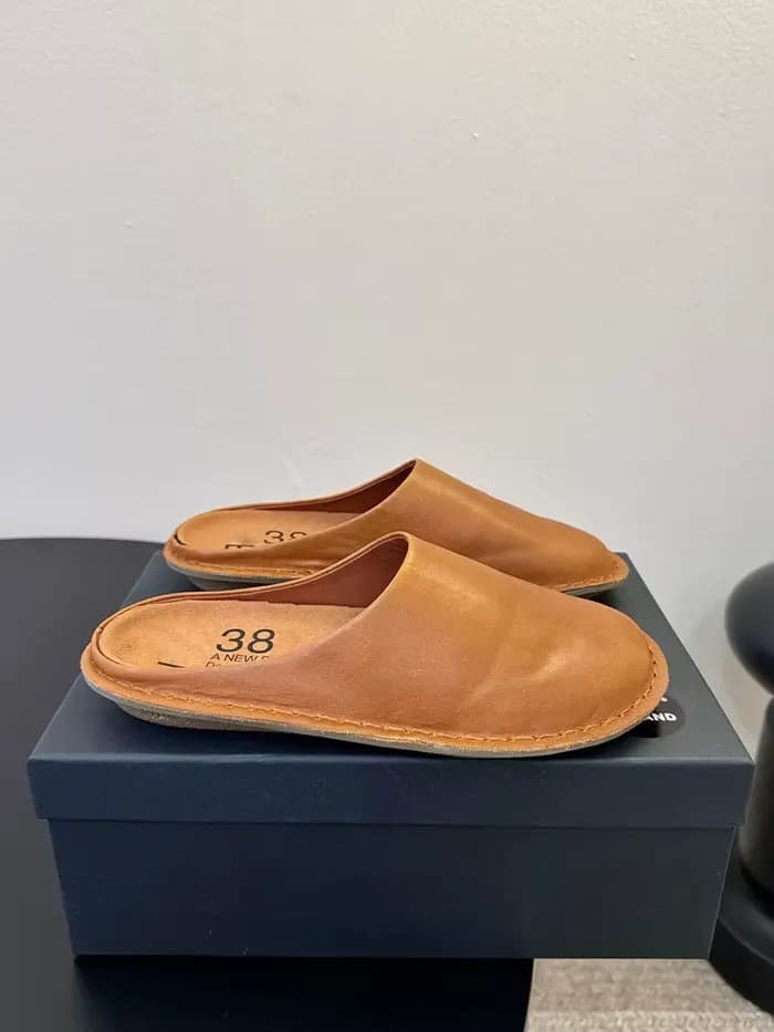 Nouvelles mules décontractées en cuir pour femmes 2026 – Sabots respirants et confortables à semelle