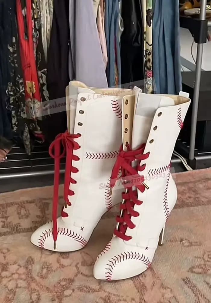 Rétro Stlyle blanc mat rouge cousu mi-mollet bottes femmes mince talon haut croix à lacets bottes mo