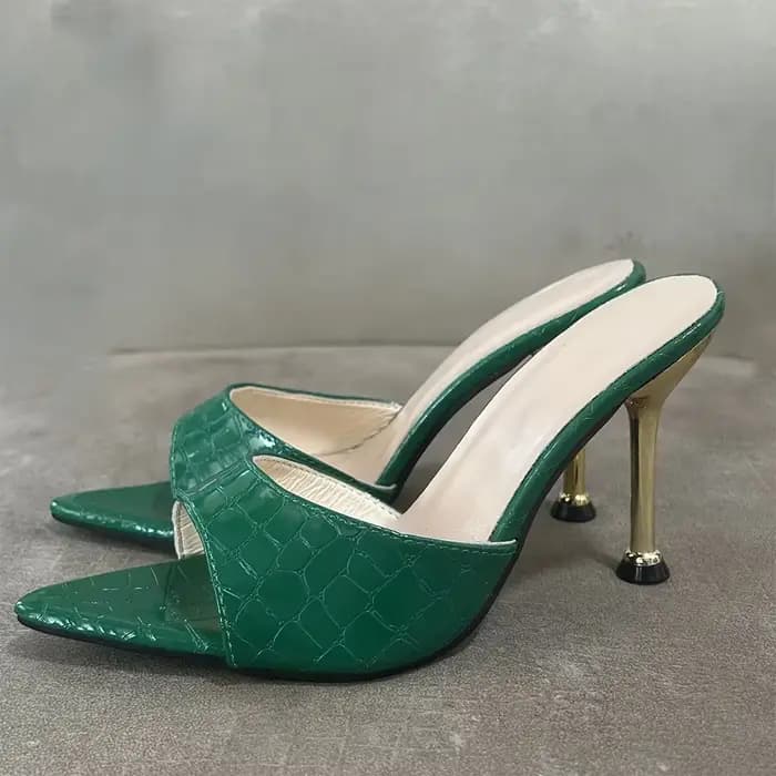 Sandales glamour à talons hauts à texture crocodile – Talons aiguilles chics à enfiler avec bout ouv
