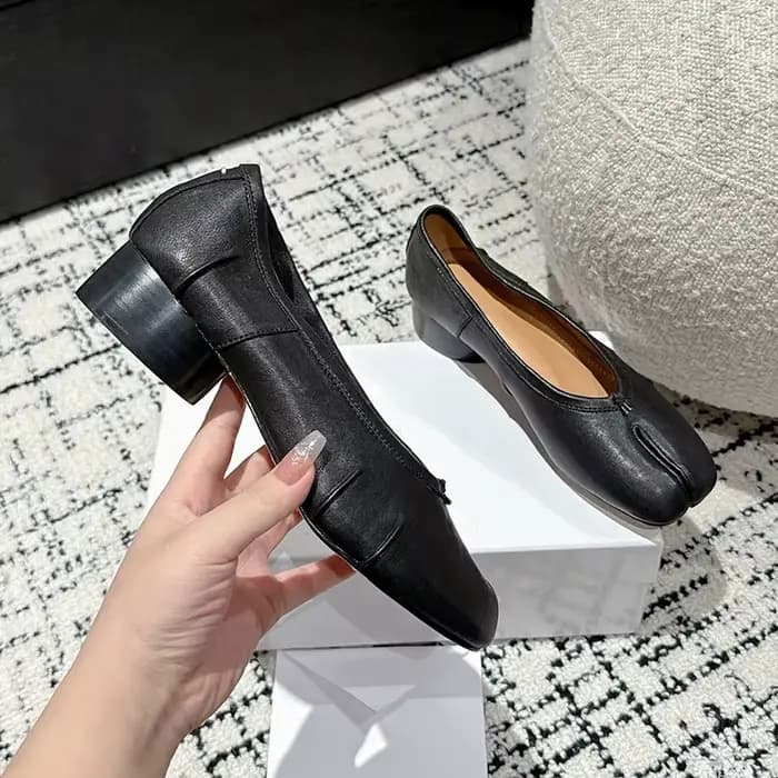 Chaussures fabriquées à la main en cuir véritable 2025 nouveau Style femmes talons hauts ballerines 