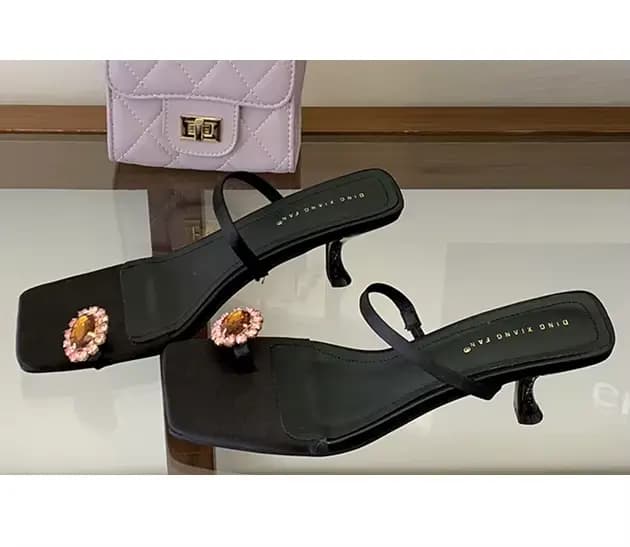 Sandales élégantes pour femme à talon chaton, style urbain, avec strass de luxe et bride étroite, ta