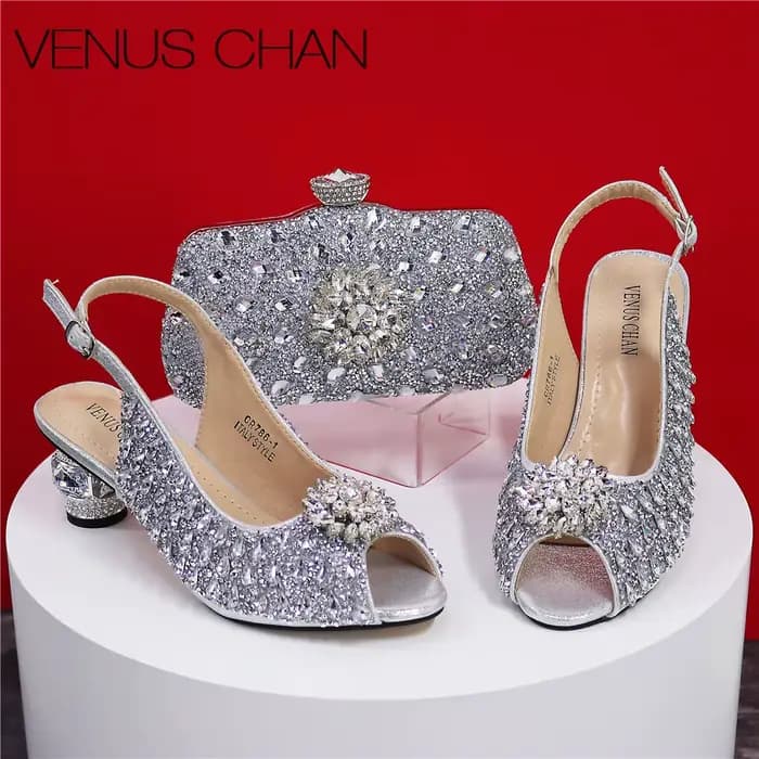 Sandales de mariage argentées pour femmes, plate-forme de mariée, talons ronds, conception de perceu