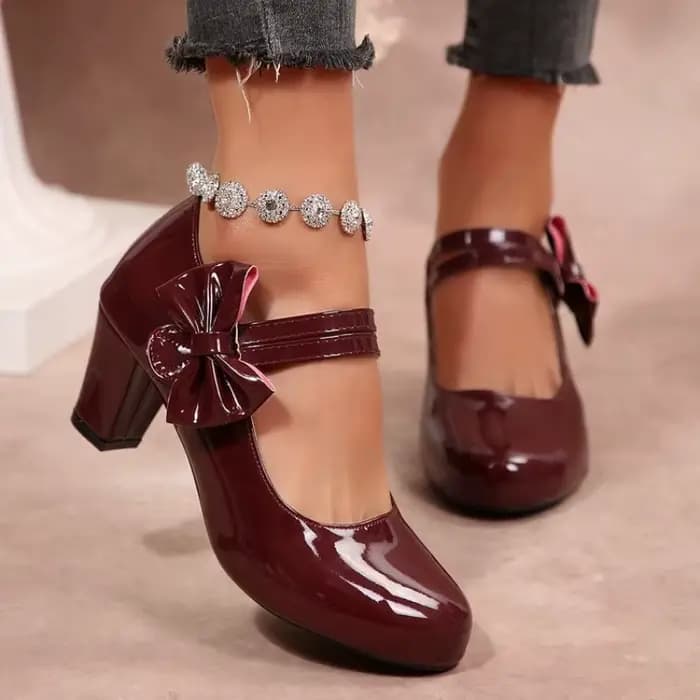 Escarpins pour femmes en cuir verni, chaussures de ville rétro de luxe à talons hauts, escarpins Mar