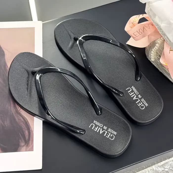 Nouvelles sandales de plage tendance pour femmes, pour l'extérieur, classiques, simples, couleur uni