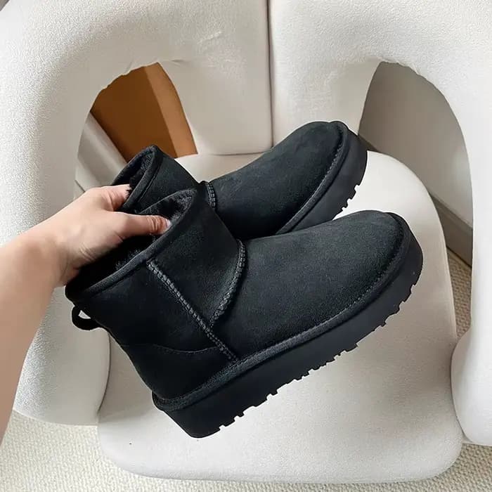 Bottes de neige classiques à semelles épaisses pour femme, bottes courtes chaudes en fourrure de mou