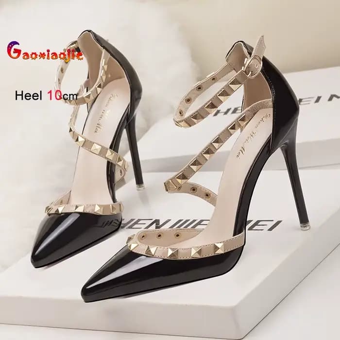 Europe et amérique été femmes chaussures à talons hauts mode bout pointu bouche peu profonde Rivet é