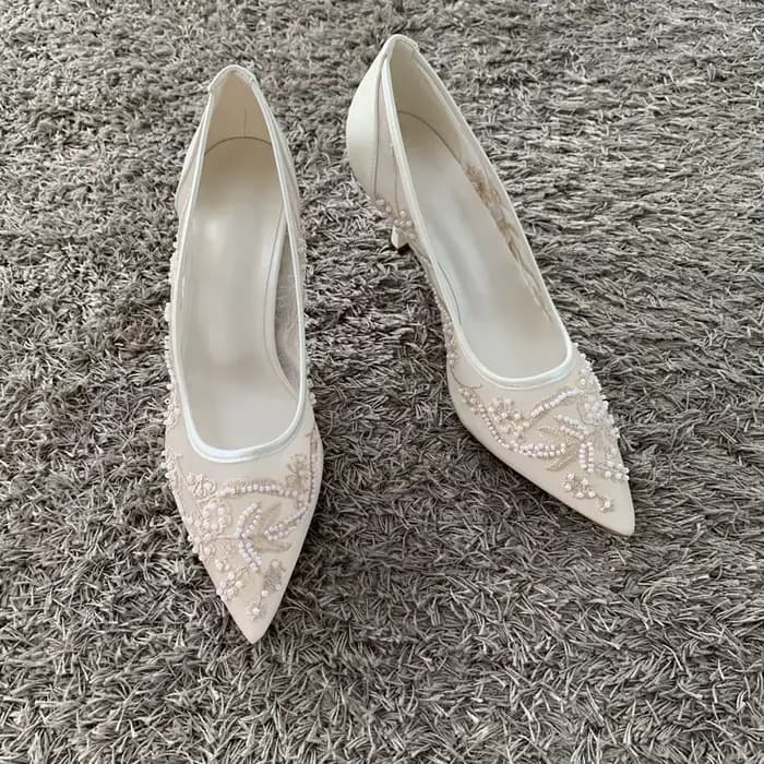 Sandales à talons hauts pour femmes, brodées de perles et de mailles, à bout pointu, sexy, élégantes