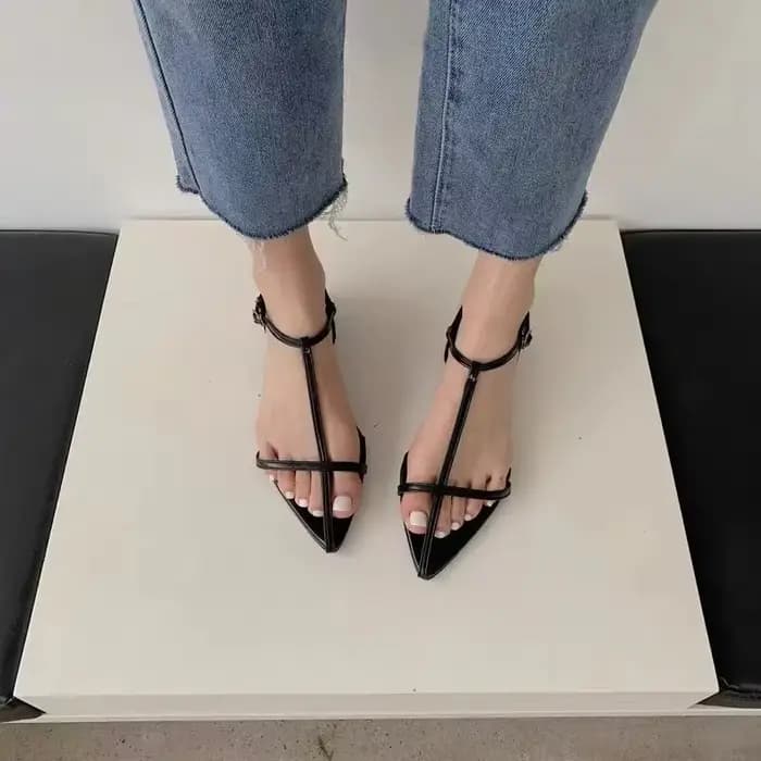 Sandales d'été pour femmes, nouvelle mode, sandales à lanières, design sexy, confortables, à talons 