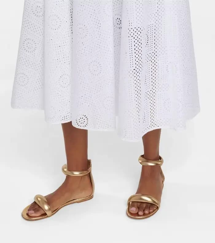Sandales plates décontractées pour femmes et jeunes filles, style simple à bride unique, avec fermet