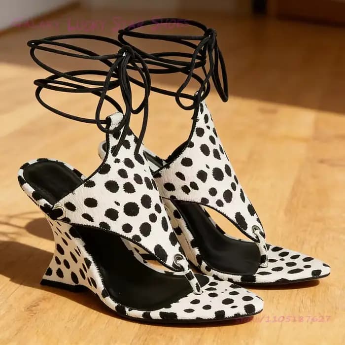 Tabi – sandales à talons compensés en daim marron pour femmes, lanières à pois noires et blanches, t