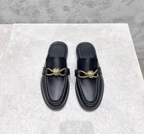 Mules en cuir véritable de haute qualité avec boucle métallique pour femmes, chaussures plates confo