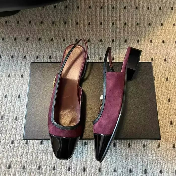 Nouvelles sandales d'été haut de gamme pour femme, style petite fragrance, ornées de boucles diamant