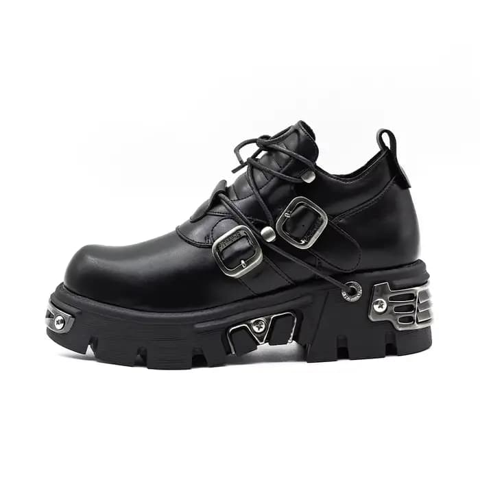 2025 nouveau Style Punk foncé femme gothique flamme sculpté Vintage Rock bottes en cuir chaussures e