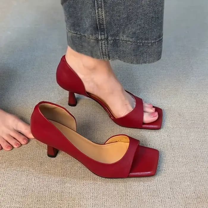 Sandales Minimalistes Femme 2026 Nouvelles Sandales d'Été Françaises à Talons Hauts Sexy Bout Ouvert