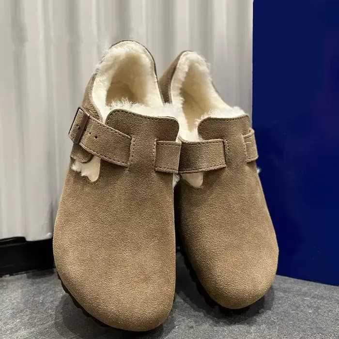 Mules et sabots en cuir suédé doublés de fourrure pour femmes et hommes, à boucle, antidérapants, à 