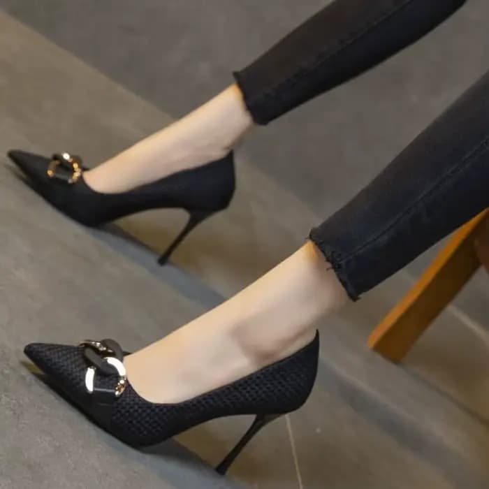 Chaussures à talons aiguilles à bout pointu pour femmes, chaussures habillées tendance, offre spécia