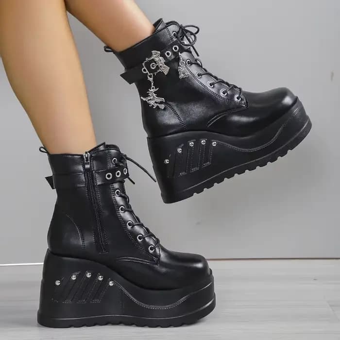 2024 nouvelles bottes pour femmes mode offre spéciale Punk Goth plate-forme talons compensés femmes 