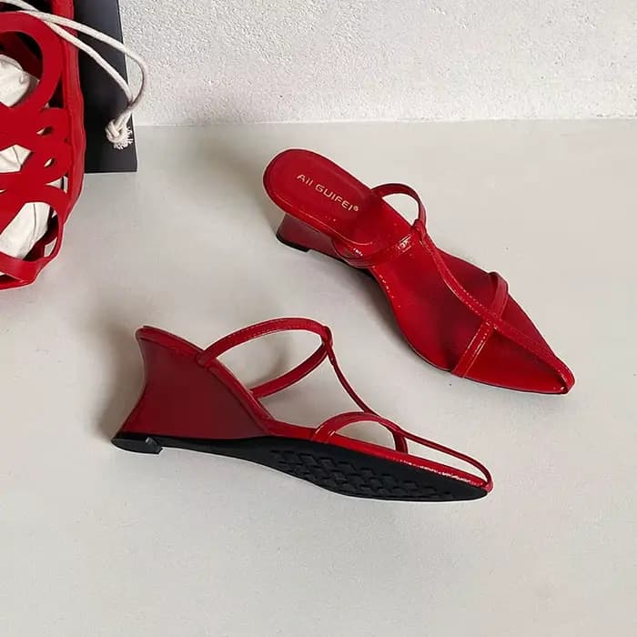 Nouvelles sandales compensées à bride en T pour femme, talons aiguilles, mules à bout pointu, design