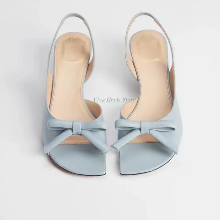 Sandales élégantes à talons bas en satin avec nœud pour femme, nouvelle collection été 2026, en cuir