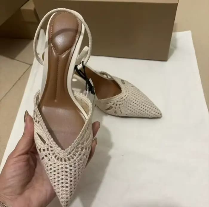 Sandales à talons hauts pour femmes, collection été 2026, élégantes, à bout pointu, tissées, ajourée