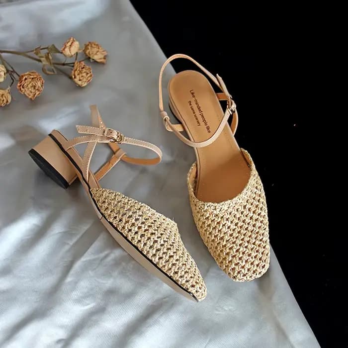 Sandales en cuir brodé style français, respirantes, à bout carré, talon moyen, nouvelle collection f