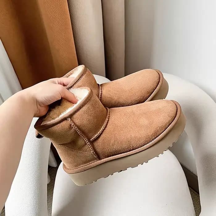 Bottes de neige classiques à semelles épaisses pour femme, bottes courtes chaudes en fourrure de mou