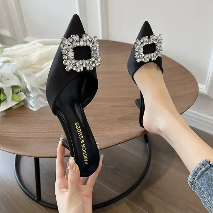 Femmes sandales été nouvelles pantoufles bout pointu Slingback Mules chaussures femme mode strass da