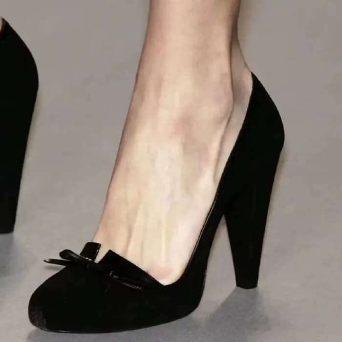 Escarpins noirs Vintage à nœud, talons hauts, bout rond, tige en daim, uniques et élégantes pour fem
