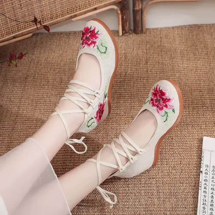 Veowalk-Escarpins Vintage Faits à la Main pour Femme, Chaussures en Toile Brodée, Talon Compensé Cac