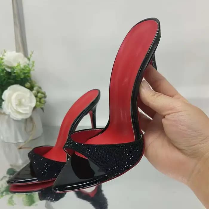 Talons hauts pointus à la mode, bouche de poisson, perçage à chaud, banquet de mariage, bouche peu p
