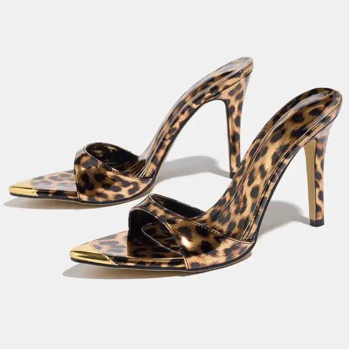 Sexy léopard Peep Toe femmes pantoufles à talons 2026 nouveau bout pointu diapositives dames vacance