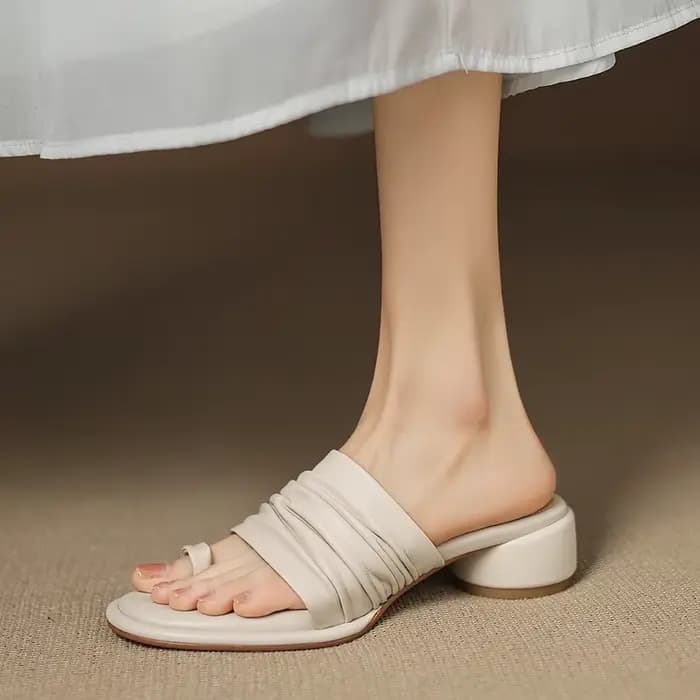 Nouvelles mules d'été 2026 pour femmes en cuir véritable, chaussures à talon moyen à bout ouvert, sa