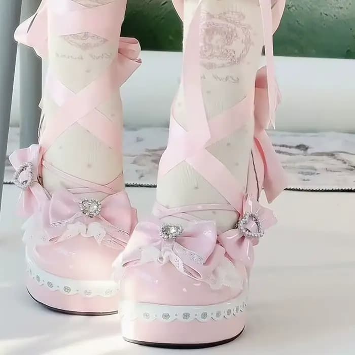 Chaussures à talons hauts Lolita originales pour filles, tarte aux œufs, cœur, grande tête ronde, ta