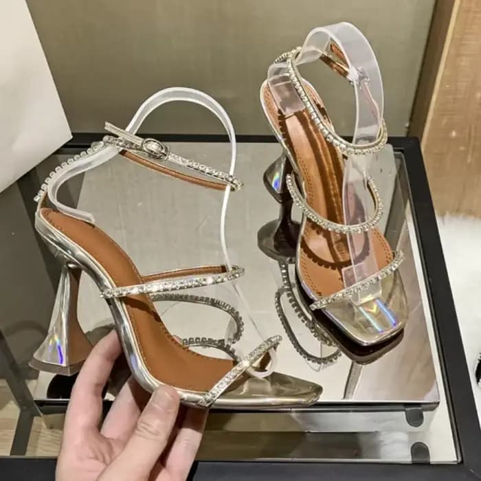 Sandales pour femmes été européennes et américaines nouveaux talons hauts Banquet mode strass chaîne