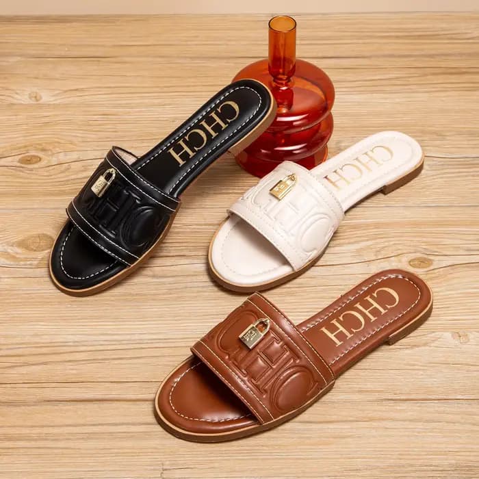 C-H femme chaussures plates été nouvelle couleur unie en relief sandales Simple mode pantoufles pour