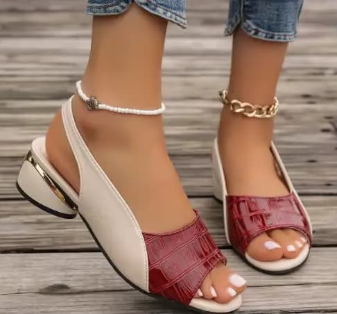 Sandales de luxe décontractées en cuir pour femmes, sandales de créateur à talon bas, sandales à bou