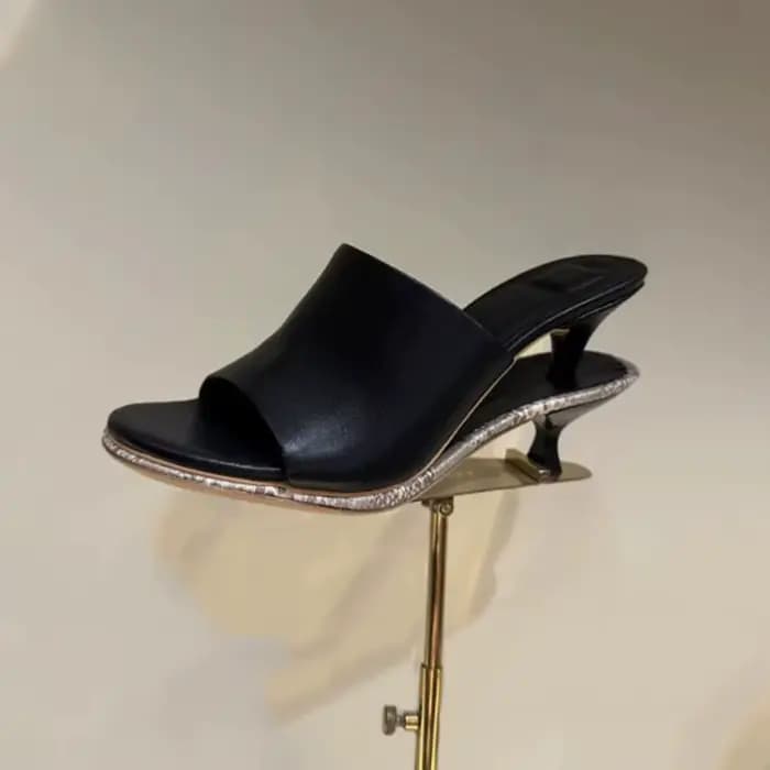 Sandales d'été décontractées à talons bas et bout ouvert en cuir pour femme, design de talon unique,