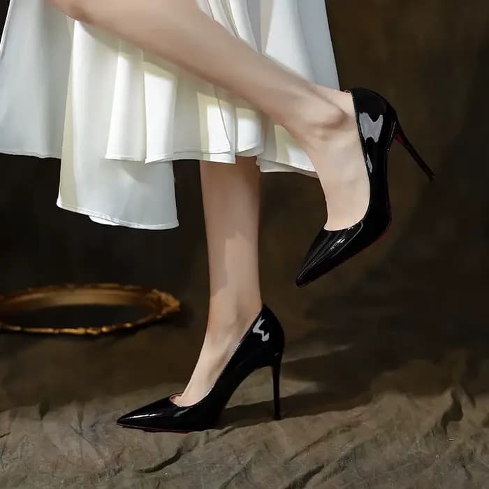 Chaussures professionnelles à talons hauts en cuir verni pour femmes, chaussures pointues de célébri
