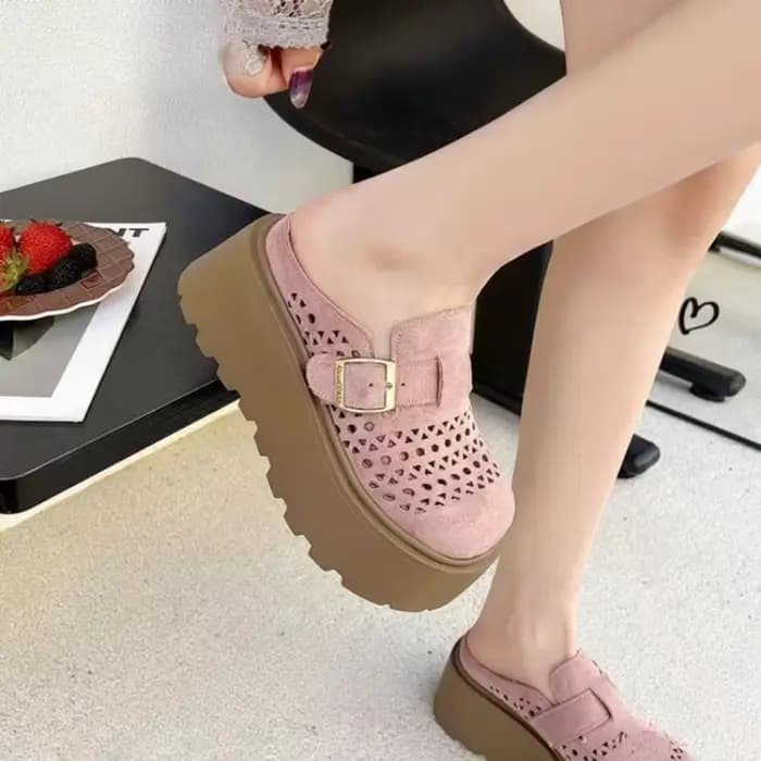 Mules perforées d'été pour femmes |   Sandales rétro en daim à bout fermé avec boucle réglable |   S