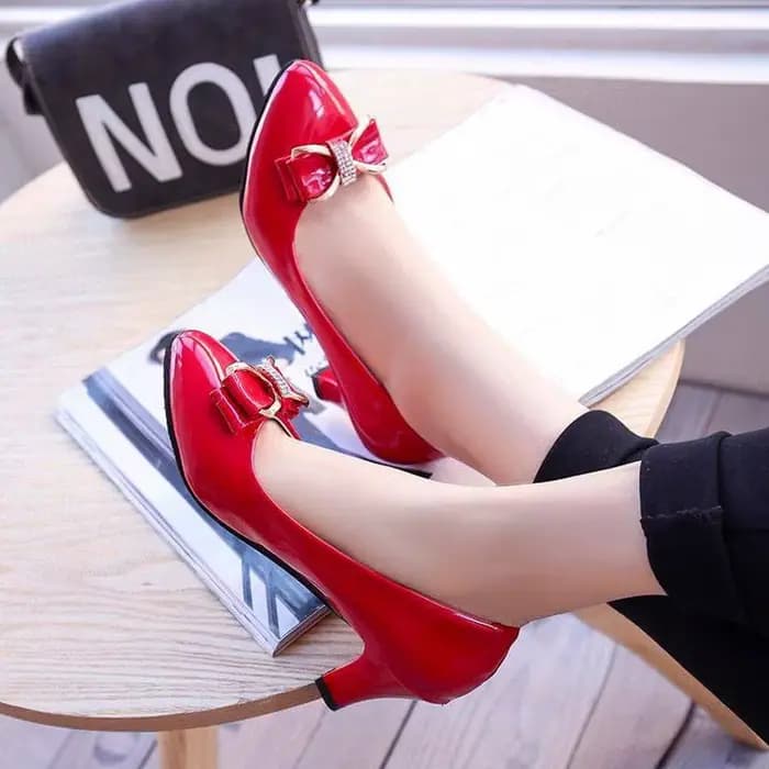 Talons hauts et bas en cuir verni pour femmes, nœud à la mode, chaussures de travail professionnelle