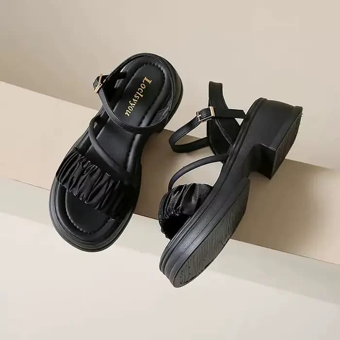 Sandales à semelles épaisses de style féerique pour femmes, à porter en été, nouveaux talons épais a