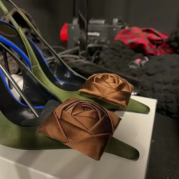 Arden Furtado été Satin fleur couleurs mélangées sandales chaussures de Banquet bout pointu Super ha