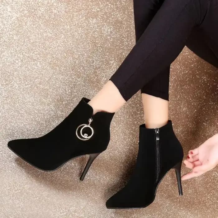 Bottines en daim à bout pointu pour femmes