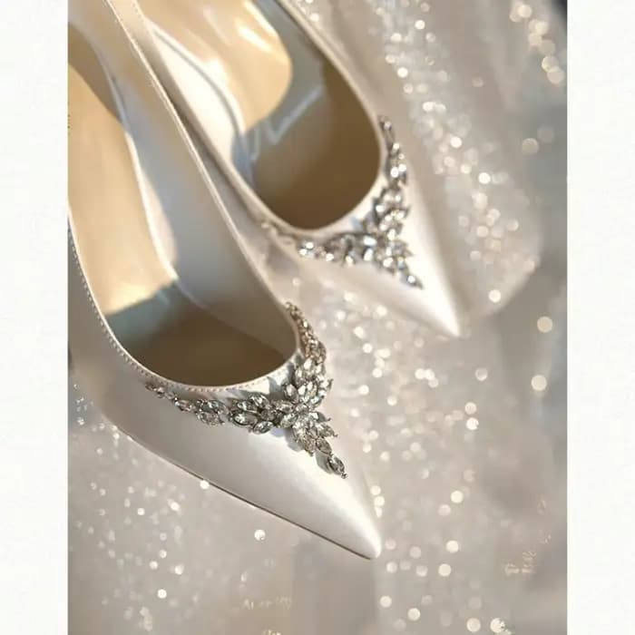InjSatin Strass Clip Escarpins Peu Profonds pour Femmes, Talons Aiguilles, Chaussures de Mariage pour Patients Blancs, Nouveau