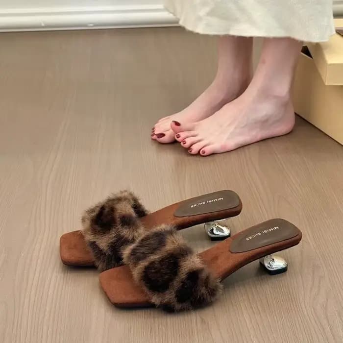 Mules en fausse fourrure pour femmes