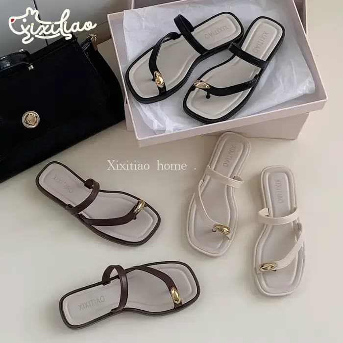 XIXITIAO Sandales plates pour femmes, style minimaliste français, à bout carré, couleur unie, polyvalentes, pour l'extérieur et la plage