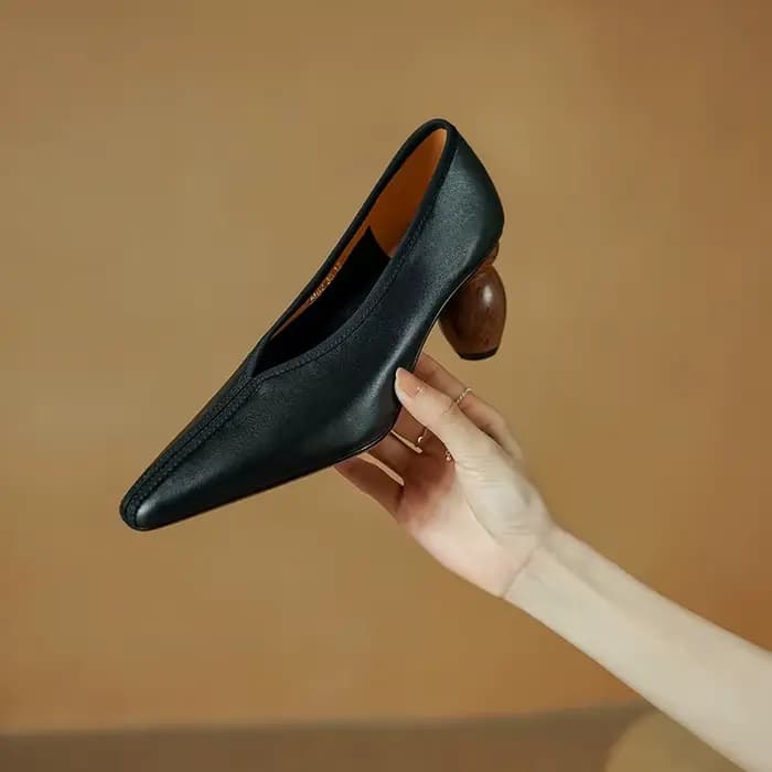 Escarpins pointus en cuir véritable pour femmes