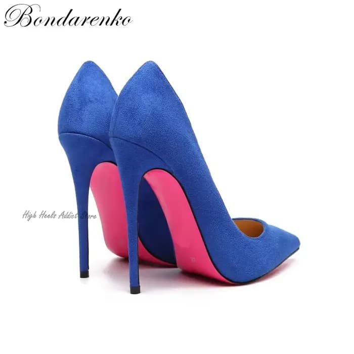 Escarpins pointus en cuir verni à semelle rose pour femmes
