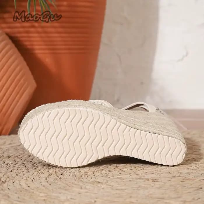 Sandales compensées en maille pour femme